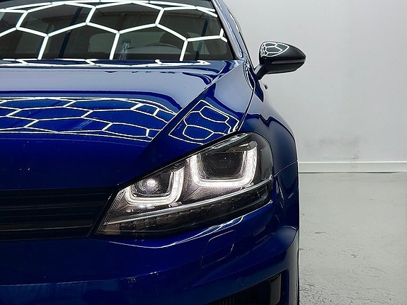 Volkswagen Golf VII 6 of 22