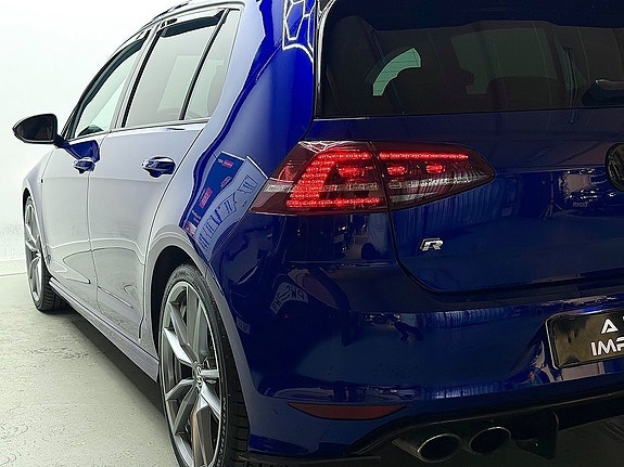 Volkswagen Golf VII 5 of 22