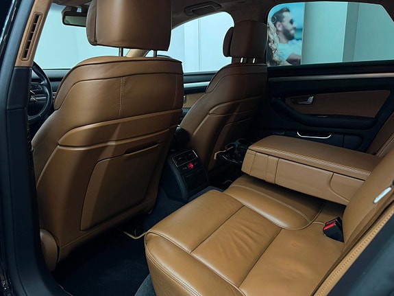 Audi S8 18 of 21