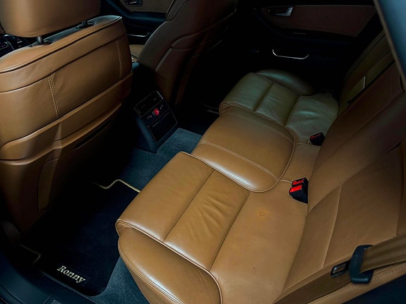 Audi S8 19 of 24