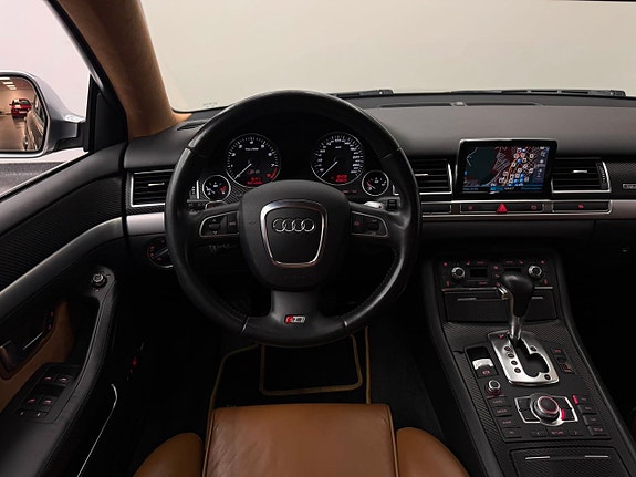 Audi S8 15 of 21