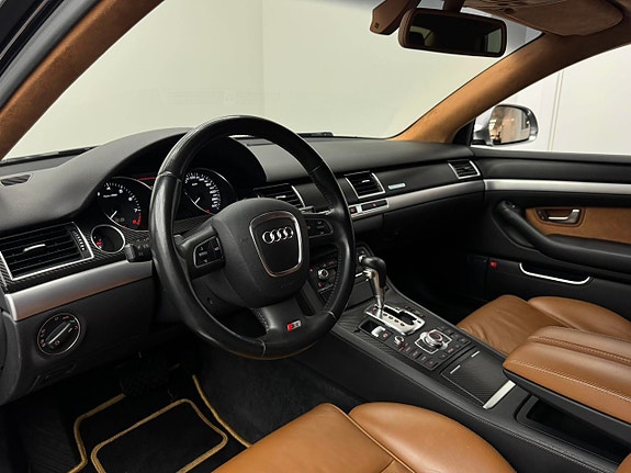 Audi S8 14 of 21