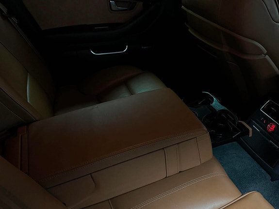 Audi S8 20 of 24
