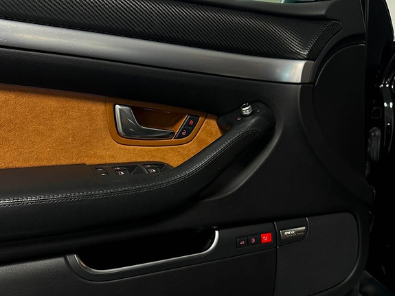 Audi S8 16 of 24