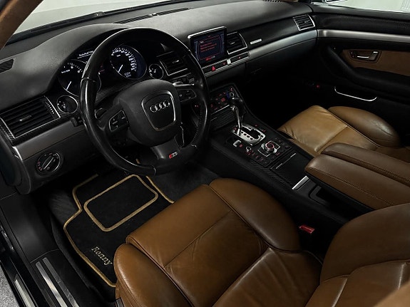 Audi S8 13 of 24