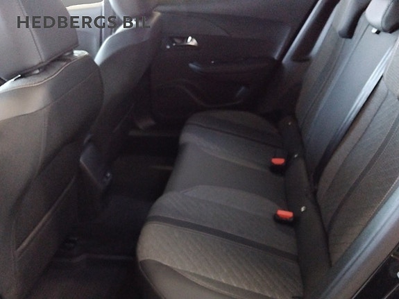 Peugeot 2008 8 of 16