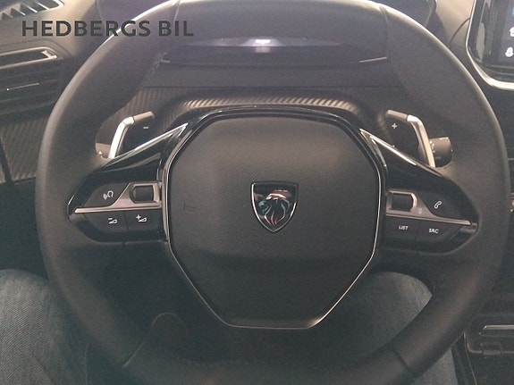 Peugeot 2008 11 of 16