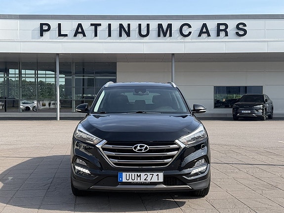 Hyundai Tucson 3 of 5