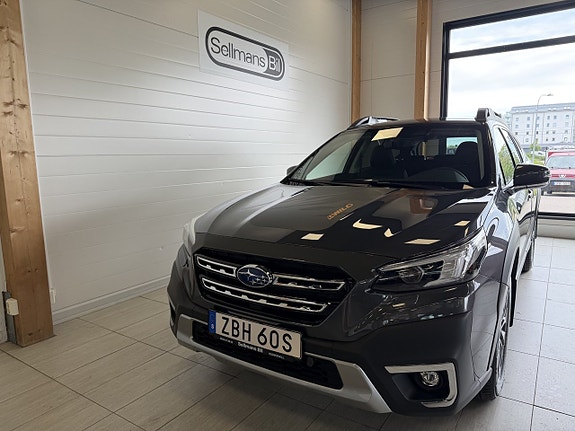 Subaru Outback 3 of 5