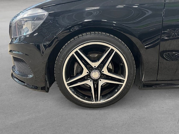 Mercedes-Benz A180 8 of 15