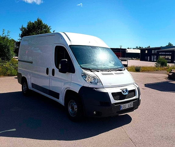 Peugeot Boxer 2 of 5