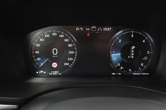 Volvo XC60 16 of 21