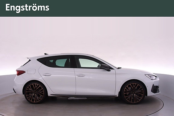 Cupra Leon 2 of 5
