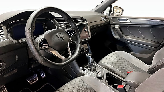 Volkswagen Tiguan Allspace 7 of 14