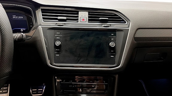 Volkswagen Tiguan Allspace 9 of 14