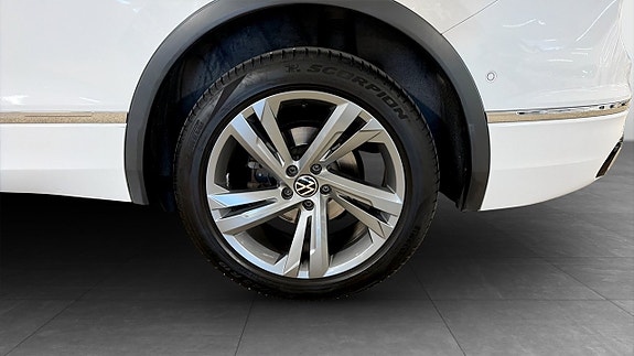 Volkswagen Tiguan Allspace 6 of 14