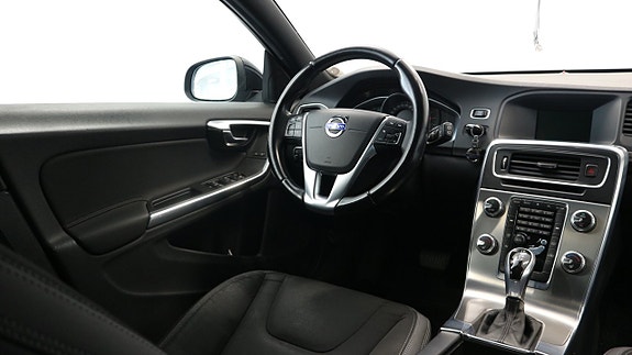 Volvo V60 12 of 23