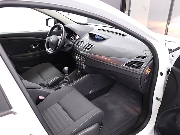 Renault Megane 21 of 29