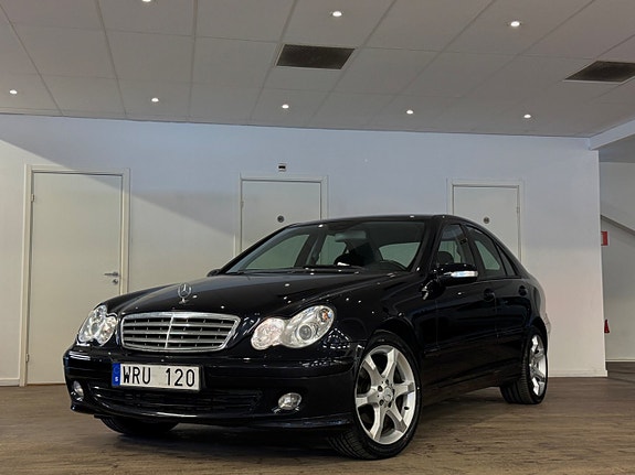 Mercedes-Benz C180 3 of 25