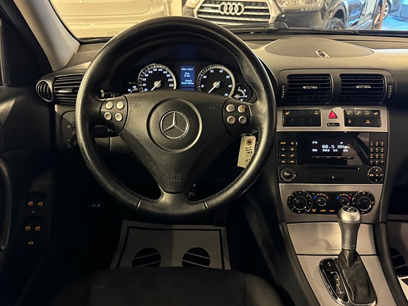 Mercedes-Benz C180 24 of 25