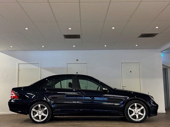 Mercedes-Benz C180 9 of 25