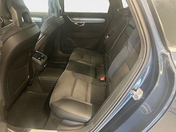 Volvo S90 13 of 15