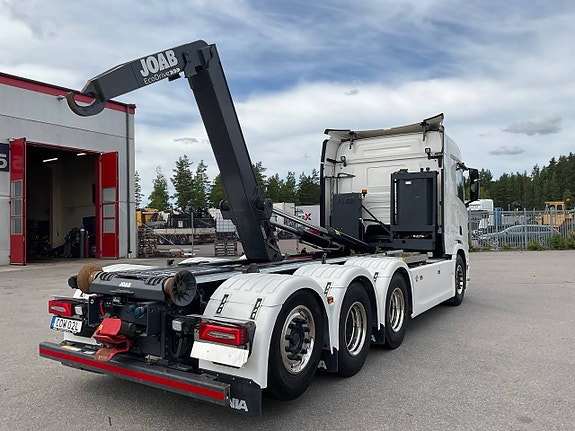 Scania R 590 tridem lastväxlare Lågmil 3 of 5