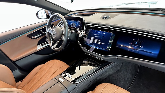 Mercedes-Benz E300 de 11 of 24