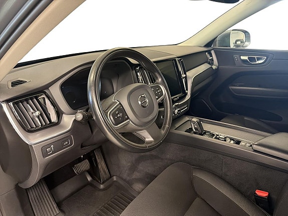 Volvo XC60 6 of 9
