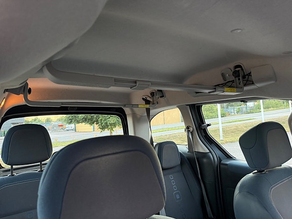 Citroen Berlingo 21 of 21