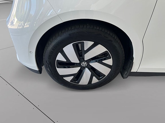 Volkswagen ID. Buzz 14 of 18