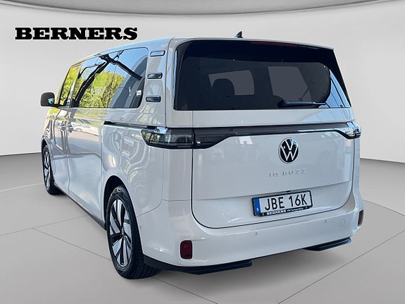 Volkswagen ID. Buzz 3 of 18