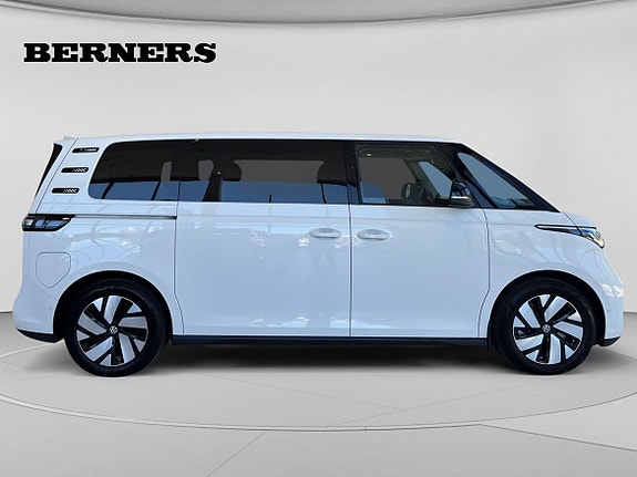 Volkswagen ID. Buzz 6 of 18
