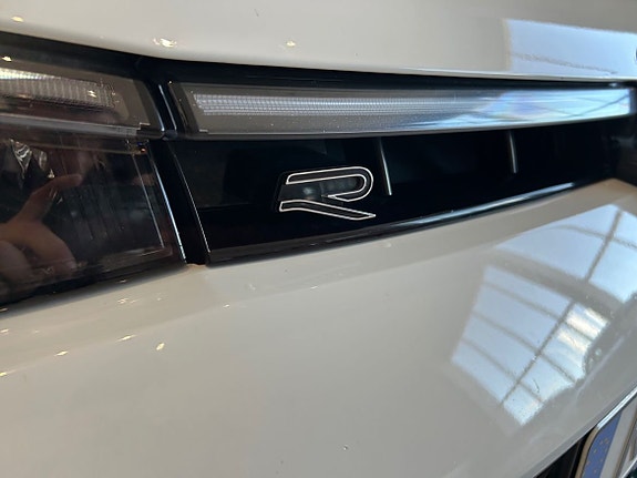 Volkswagen Passat 8 of 19