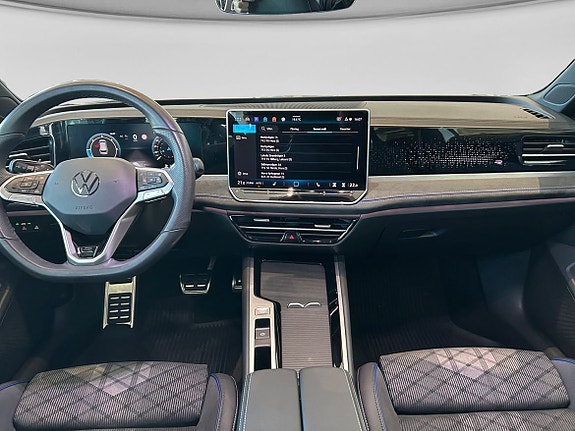 Volkswagen Passat 10 of 19