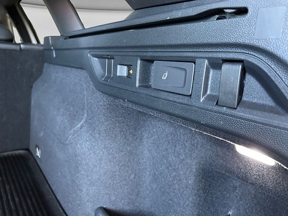 Volkswagen Passat 6 of 19