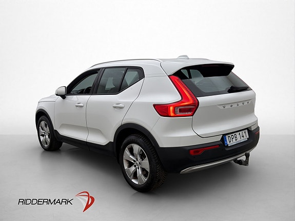 Volvo XC40 4 of 5