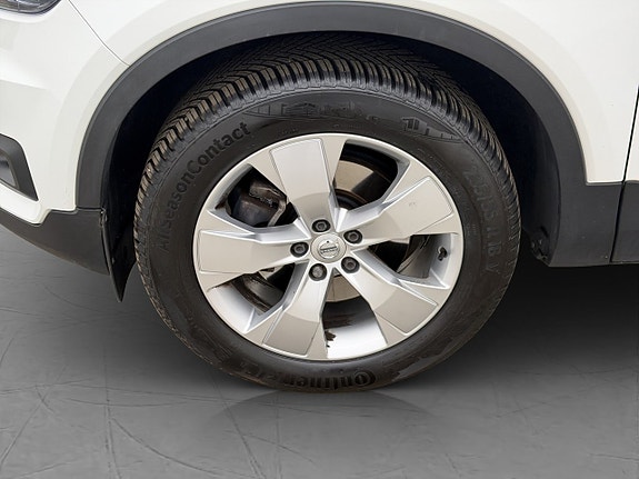 Volvo XC40 26 of 30