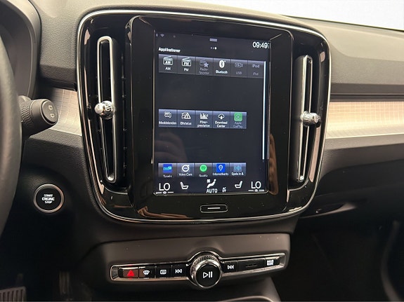 Volvo XC40 18 of 30