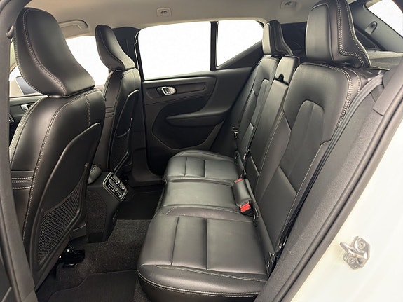 Volvo XC40 23 of 30