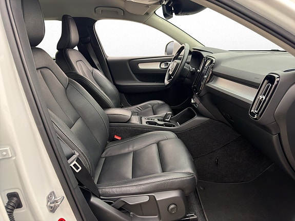 Volvo XC40 25 of 30