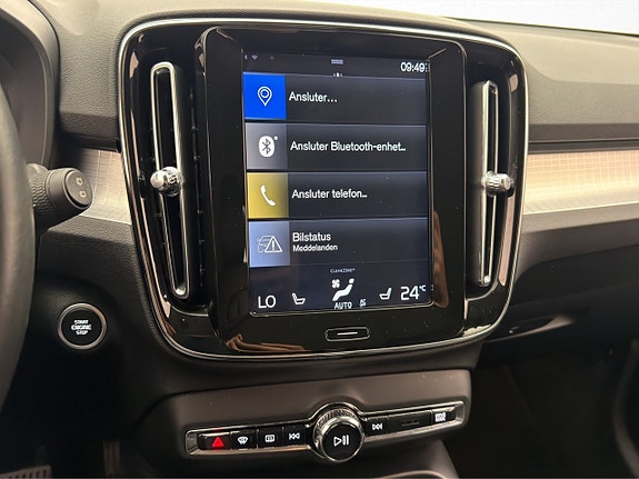 Volvo XC40 16 of 30