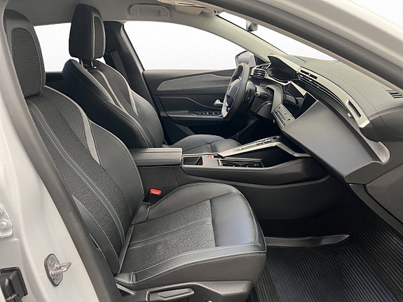 Peugeot 308 SW 10 of 26