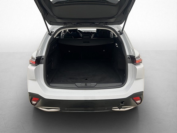 Peugeot 308 SW 8 of 26