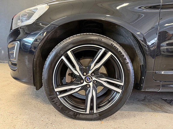 Volvo XC60 6 of 24