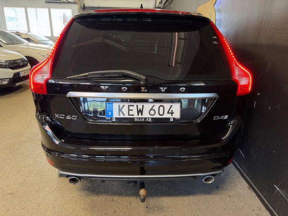 Volvo XC60 9 of 24