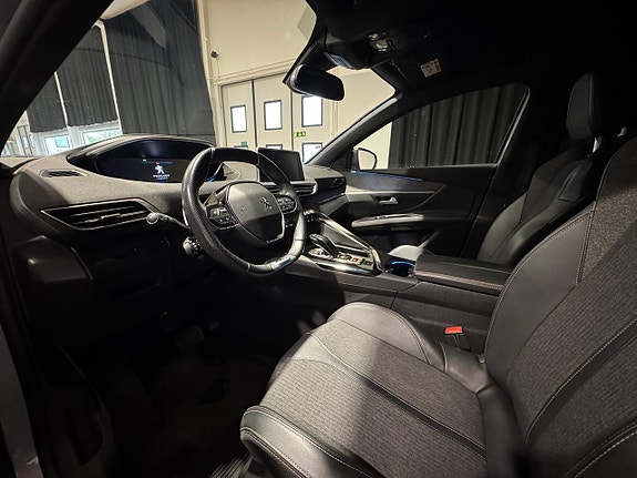 Peugeot 5008 5 of 5