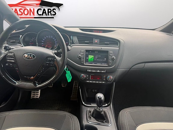 Kia Ceed 8 of 10