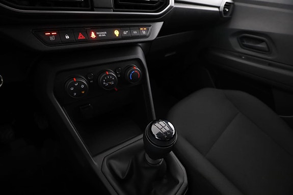 Dacia Sandero 22 of 30