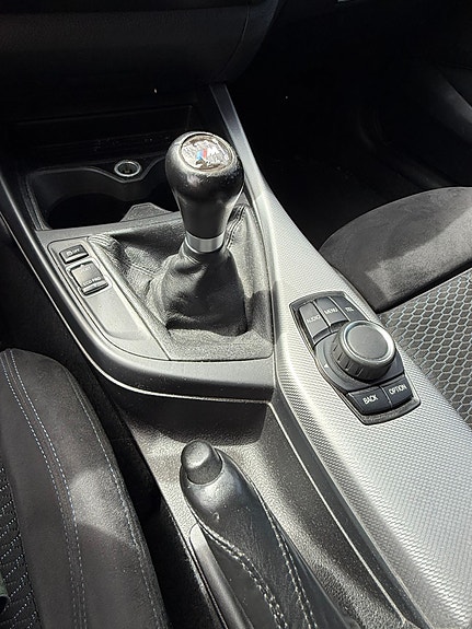 BMW 118d 8 of 13